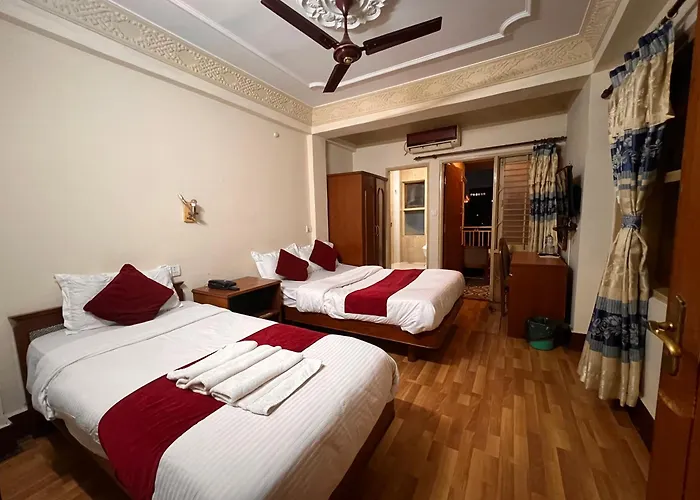 Trekkers Hotel