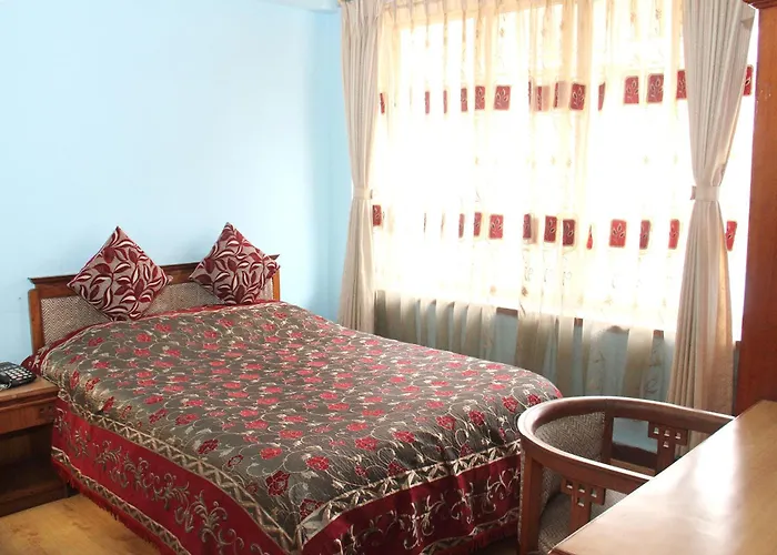Trekkers Hotel 3*