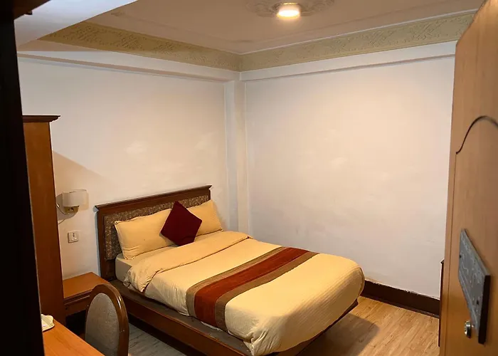 Trekkers Hotel