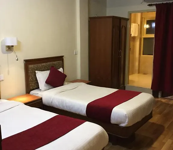 Trekkers Hotel 3*