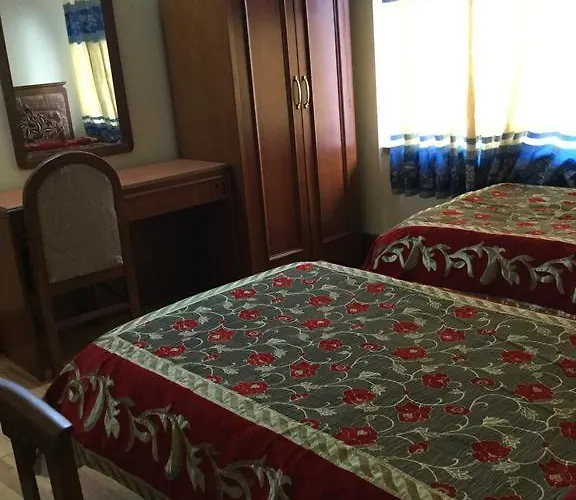Trekkers Hotel