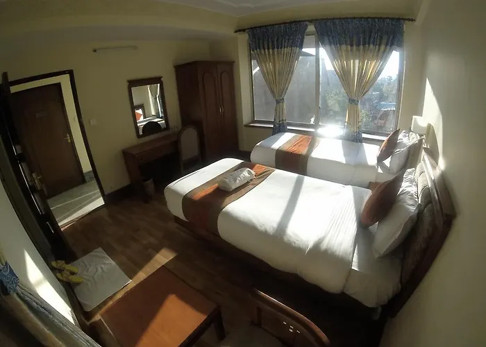 Hotel Trekkers